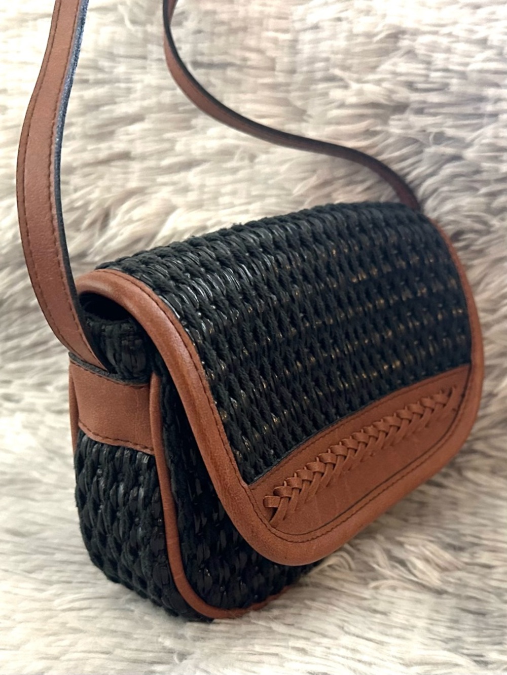 Amanda Smith Crossbody Bag in Black and Brown Woven Vegan Leather - Picture 10 of 12